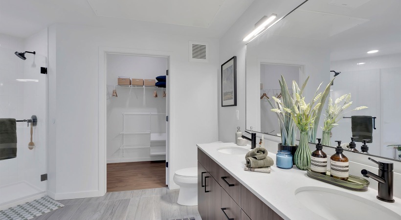Spacious bathroom with ample counter space